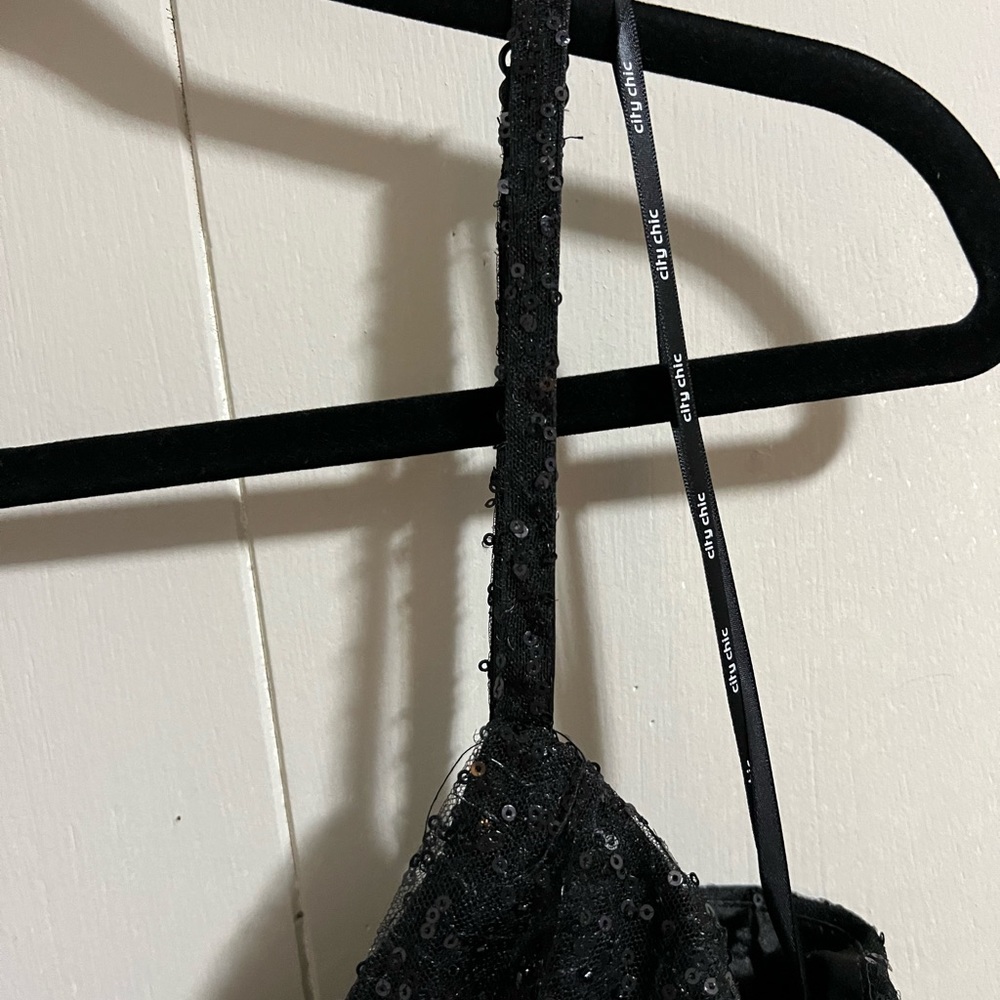 City Chic Black Sequin V-Neck Spaghetti Strap Gown - Picture 10 of 16